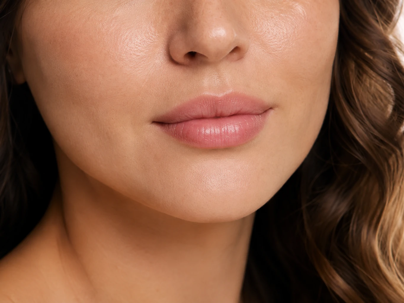 A close view of lips with even, natural contour